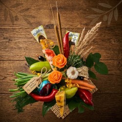 sýrová kytice, zeleninová kytice, bezmasý dárek, dárek pro vegetariány, Neklobásovka, jedlá kytice Brno, zdravý dárek, sýrové delikatesy